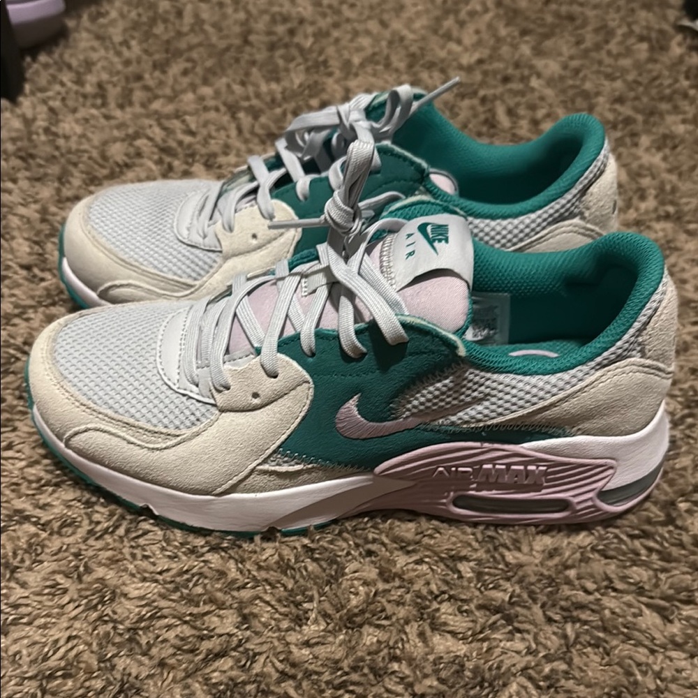 Nike Women's Sneakers - Teal and White
